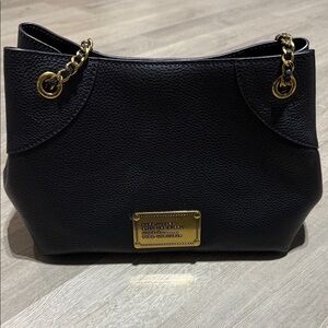 Marc Jacobs Black Leather Shoulder Bag with Gold Chain